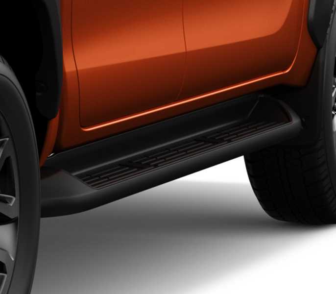 HILUX 2.4E 4×2 MT MLM